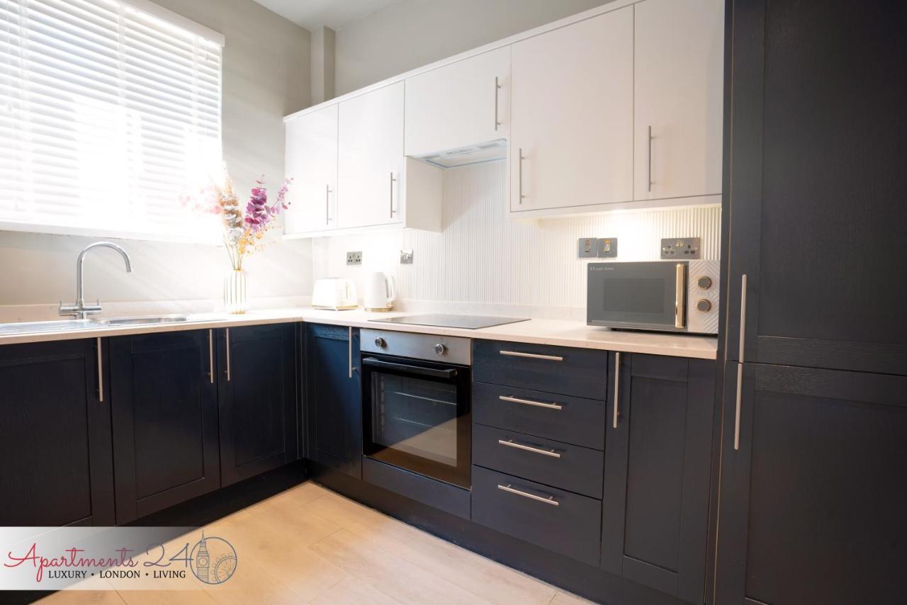 Beautiful Apartment In London Hounslow Exterior photo